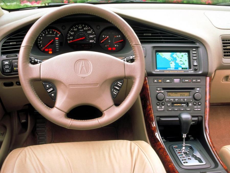 Панель приборов Acura TL 3.2 1999 года  (фото 8 из 15)